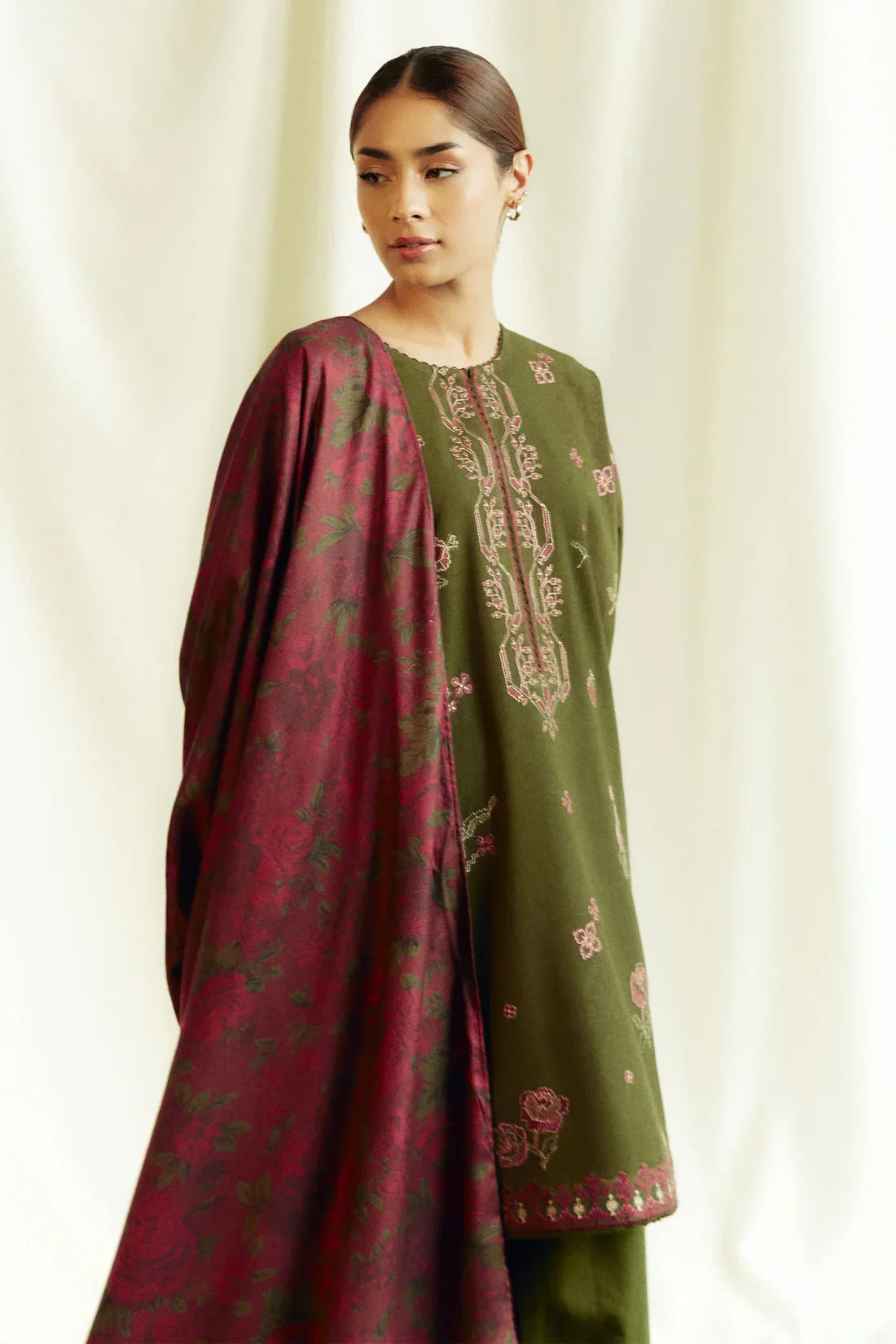 ZARA SHAHJAHAN 3PC Dhanak Embroidered Shirt With Digital Printed Shawl-273